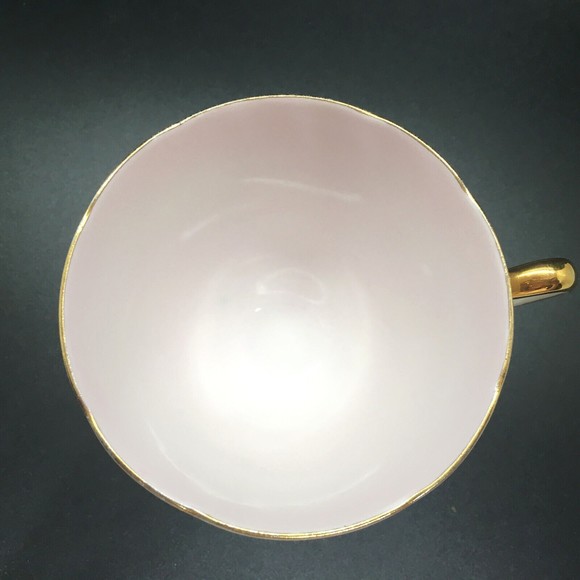 Old Royal Tea Cup Saucer Pink Roses Scalloped Gold Trim Bone China VTG England - Picture 4 of 11